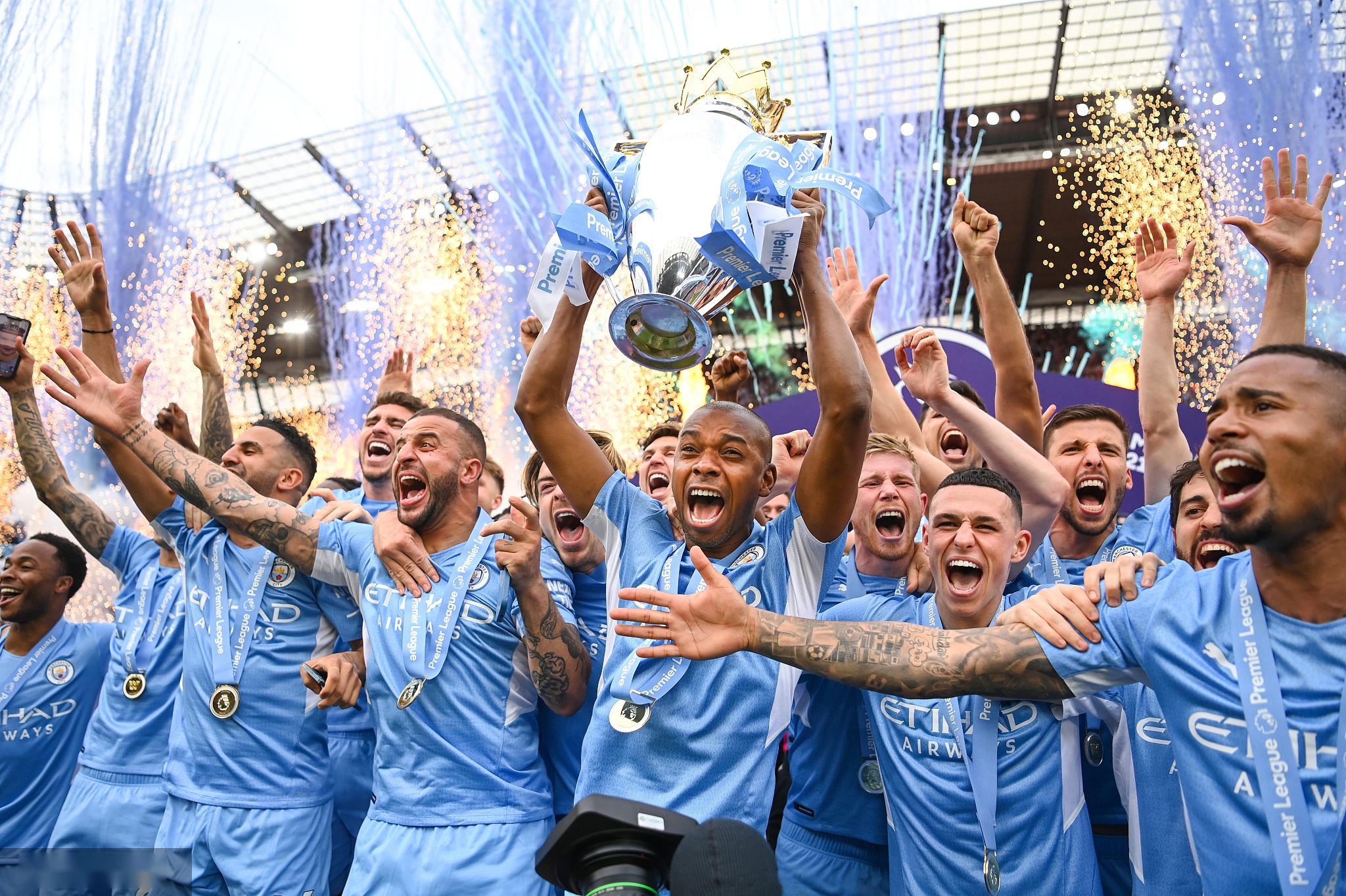 确保球队在 确保球队在